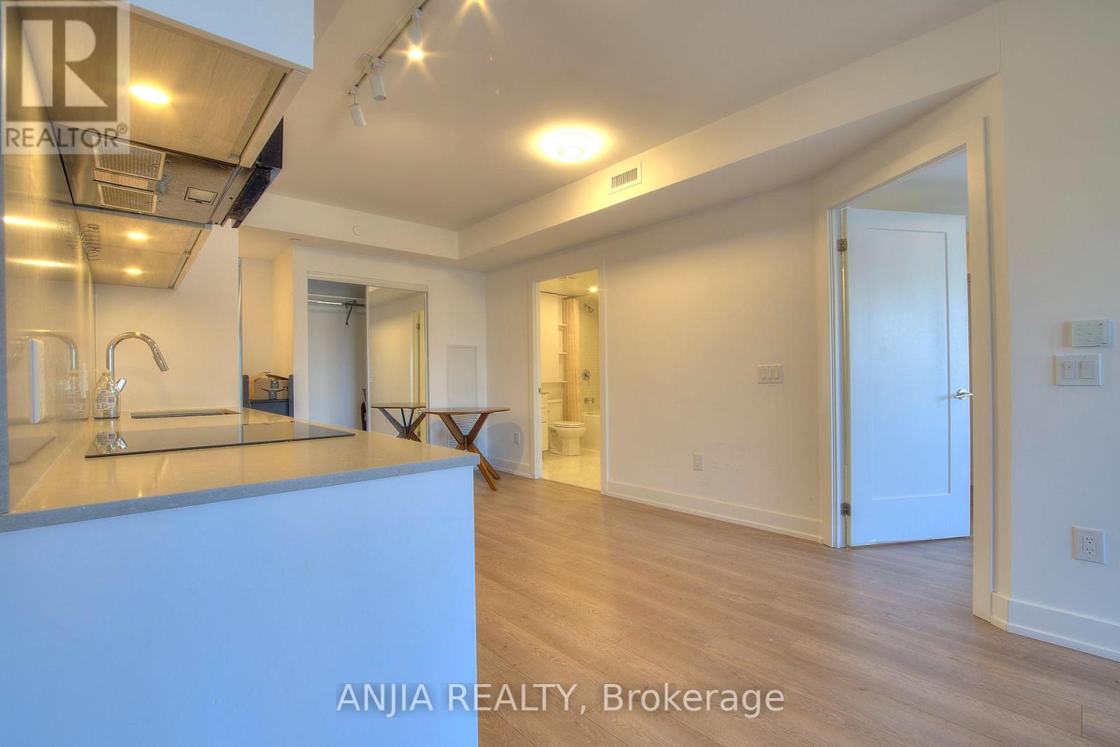 1018 - 9 Clegg Road, Markham (Unionville), Ontario  L6G 0H3 - Photo 6 - N12631192