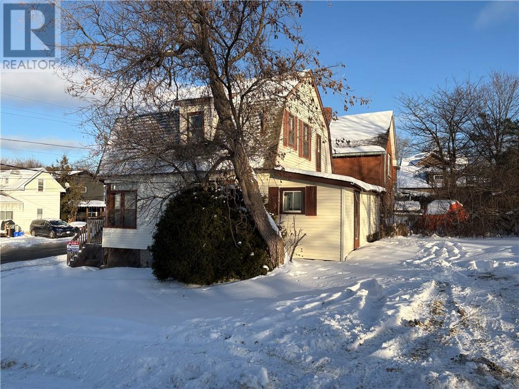 393 Morris Street, Sudbury, Ontario P3B 1B8 - Photo 2 - 2125888