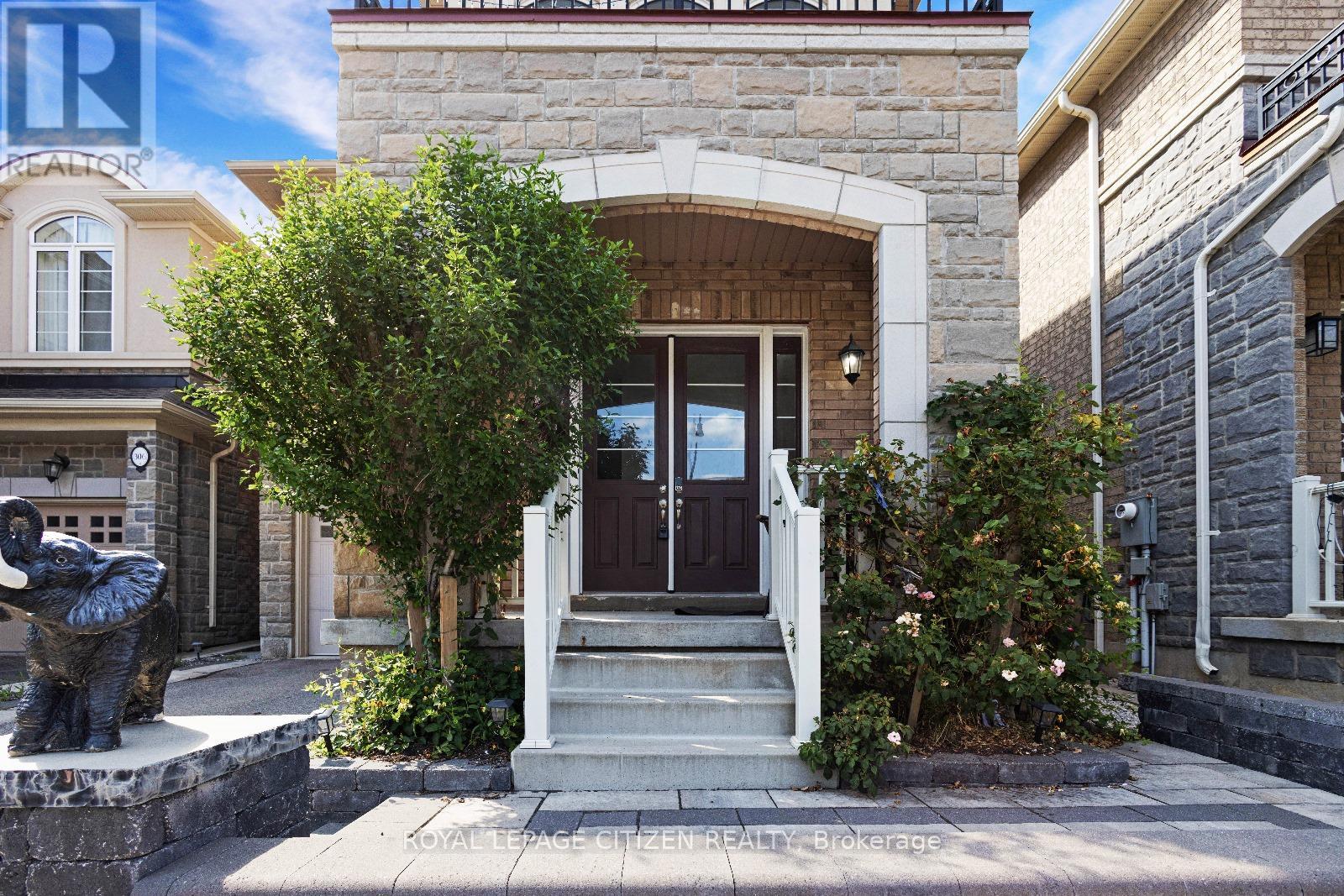 304 Buick Boulevard, Brampton, Ontario  L7A 4L8 - Photo 2 - W12631112