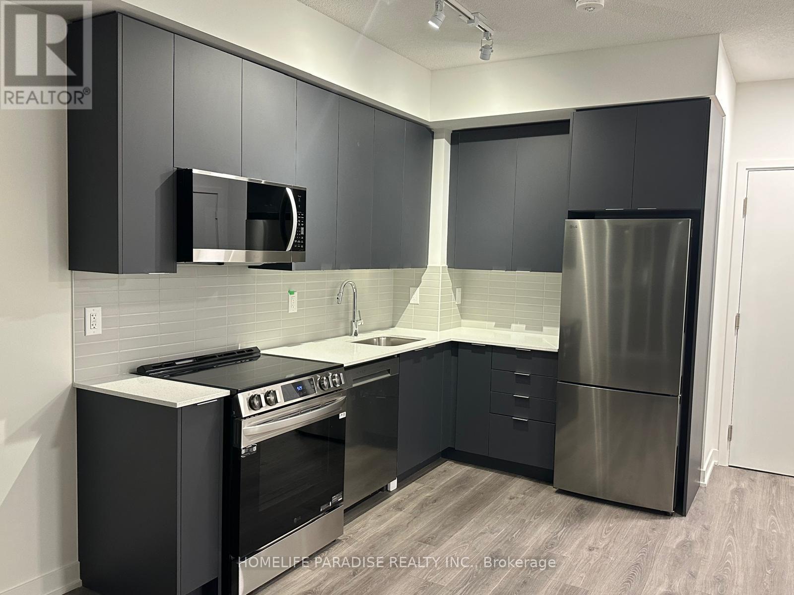 225 Malta Avenue, Brampton, Ontario  L6Y 6L6 - Photo 4 - W12631118