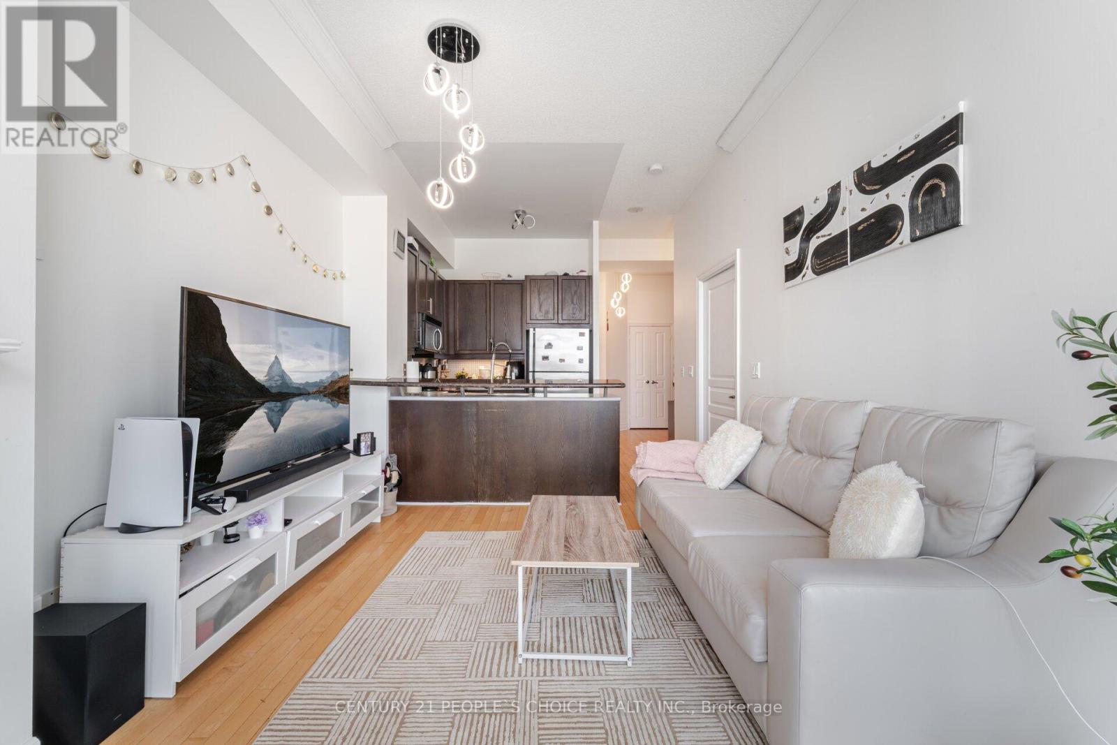 3304 - 3939 Duke Of York Boulevard, Mississauga (City Centre), Ontario  L5B 4N2 - Photo 17 - W12631140