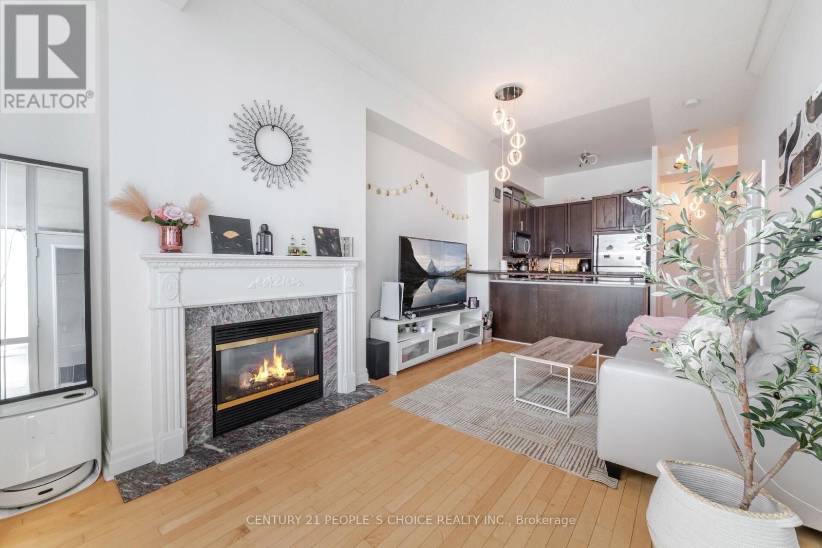 3304 - 3939 Duke Of York Boulevard, Mississauga (City Centre), Ontario  L5B 4N2 - Photo 18 - W12631140