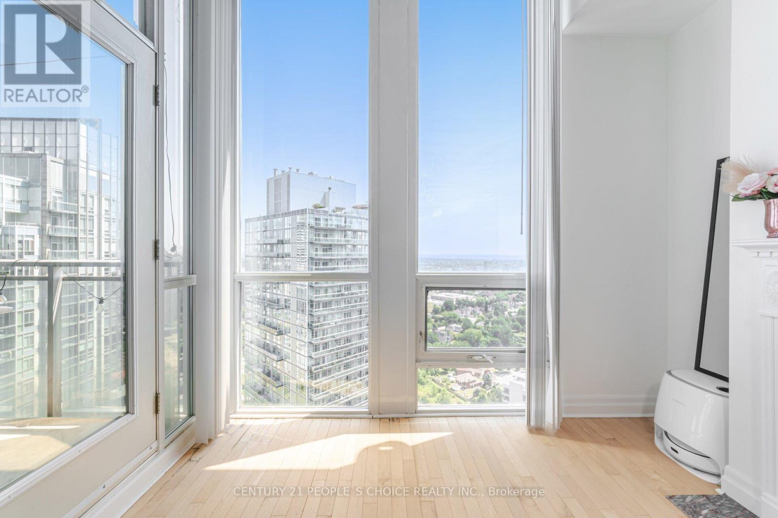 3304 - 3939 Duke Of York Boulevard, Mississauga (City Centre), Ontario  L5B 4N2 - Photo 22 - W12631140