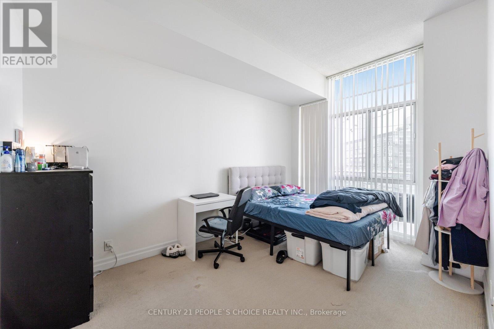 3304 - 3939 Duke Of York Boulevard, Mississauga (City Centre), Ontario  L5B 4N2 - Photo 23 - W12631140