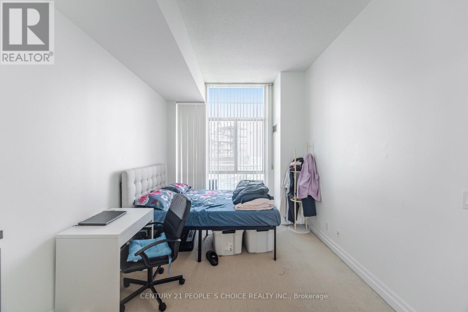 3304 - 3939 Duke Of York Boulevard, Mississauga (City Centre), Ontario  L5B 4N2 - Photo 24 - W12631140