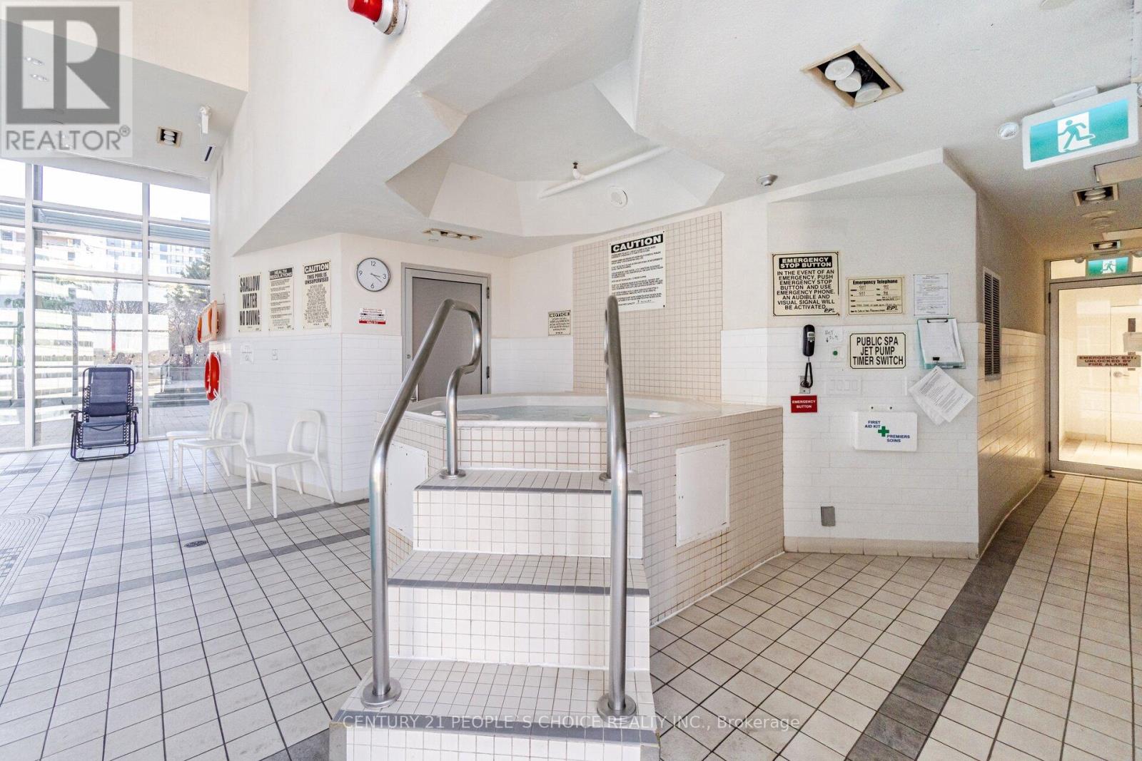 3304 - 3939 Duke Of York Boulevard, Mississauga (City Centre), Ontario  L5B 4N2 - Photo 36 - W12631140