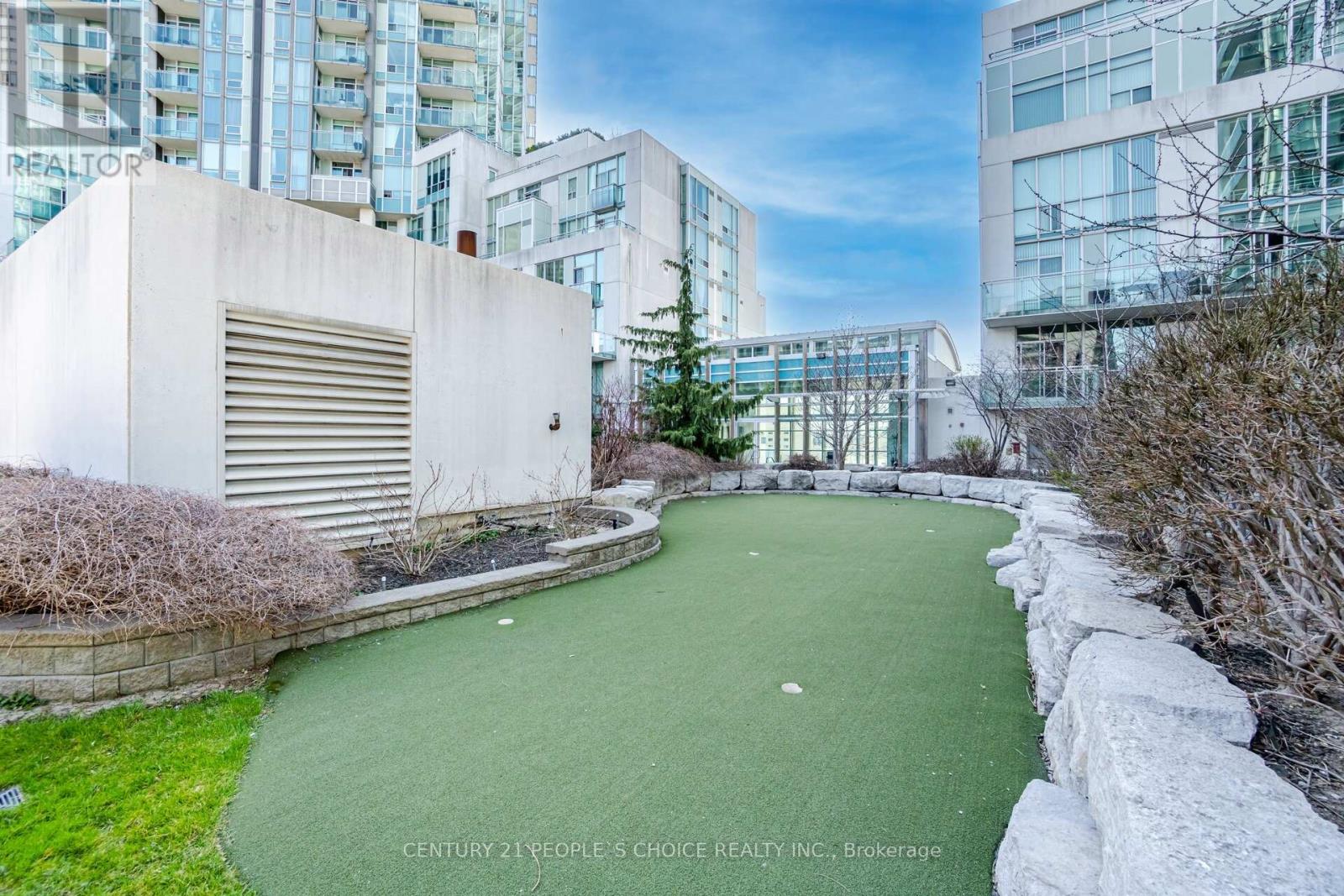 3304 - 3939 Duke Of York Boulevard, Mississauga (City Centre), Ontario  L5B 4N2 - Photo 44 - W12631140