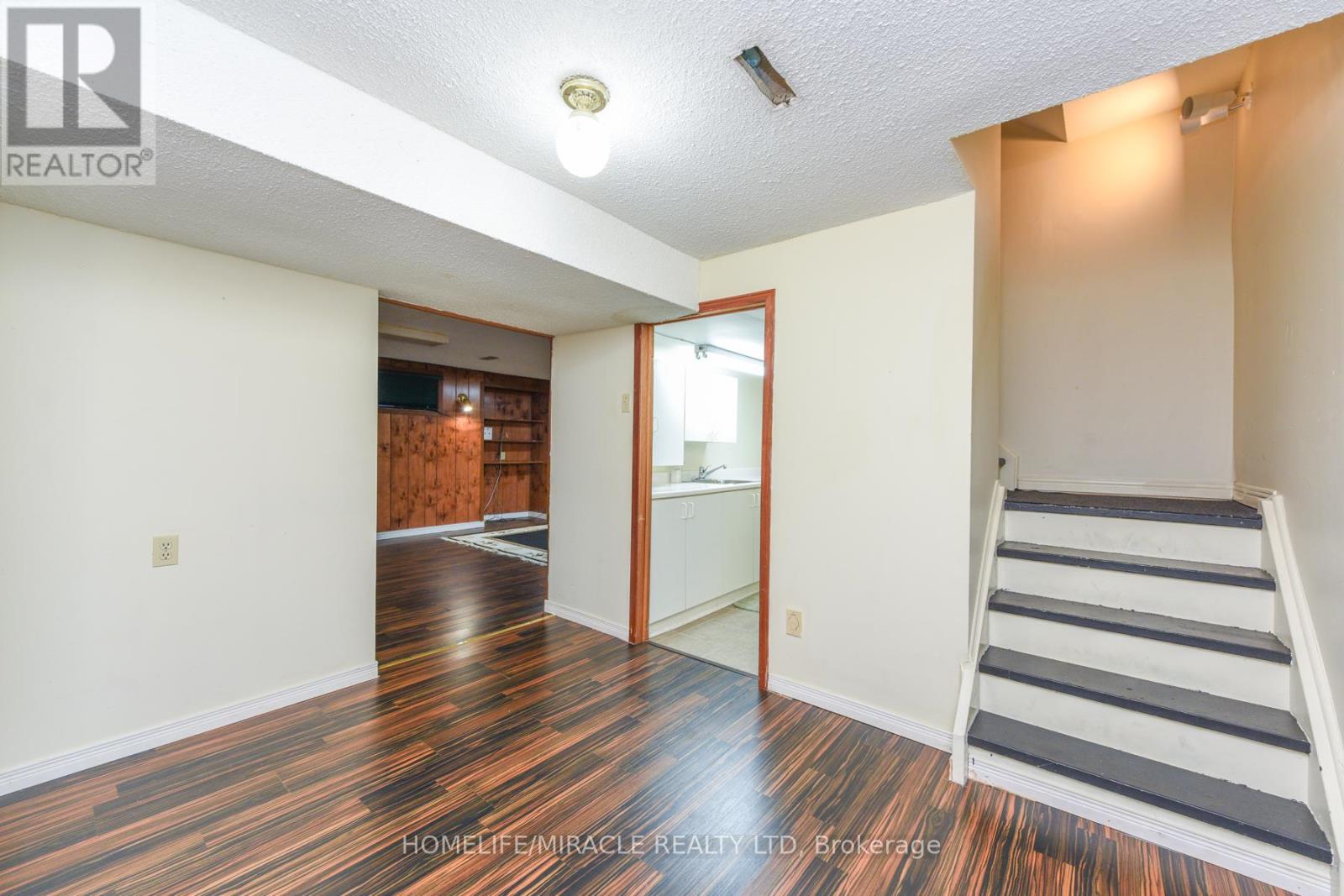 2291 Marzipan Court, Mississauga, Ontario  L5M 2N9 - Photo 32 - W12631158