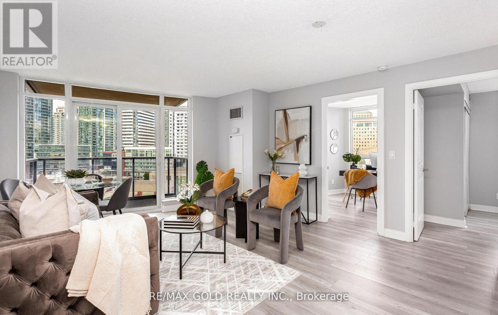 804 - 330 Burnhamthorpe Road W, Mississauga, Ontario  L5R 1B8 - Photo 11 - W12631178