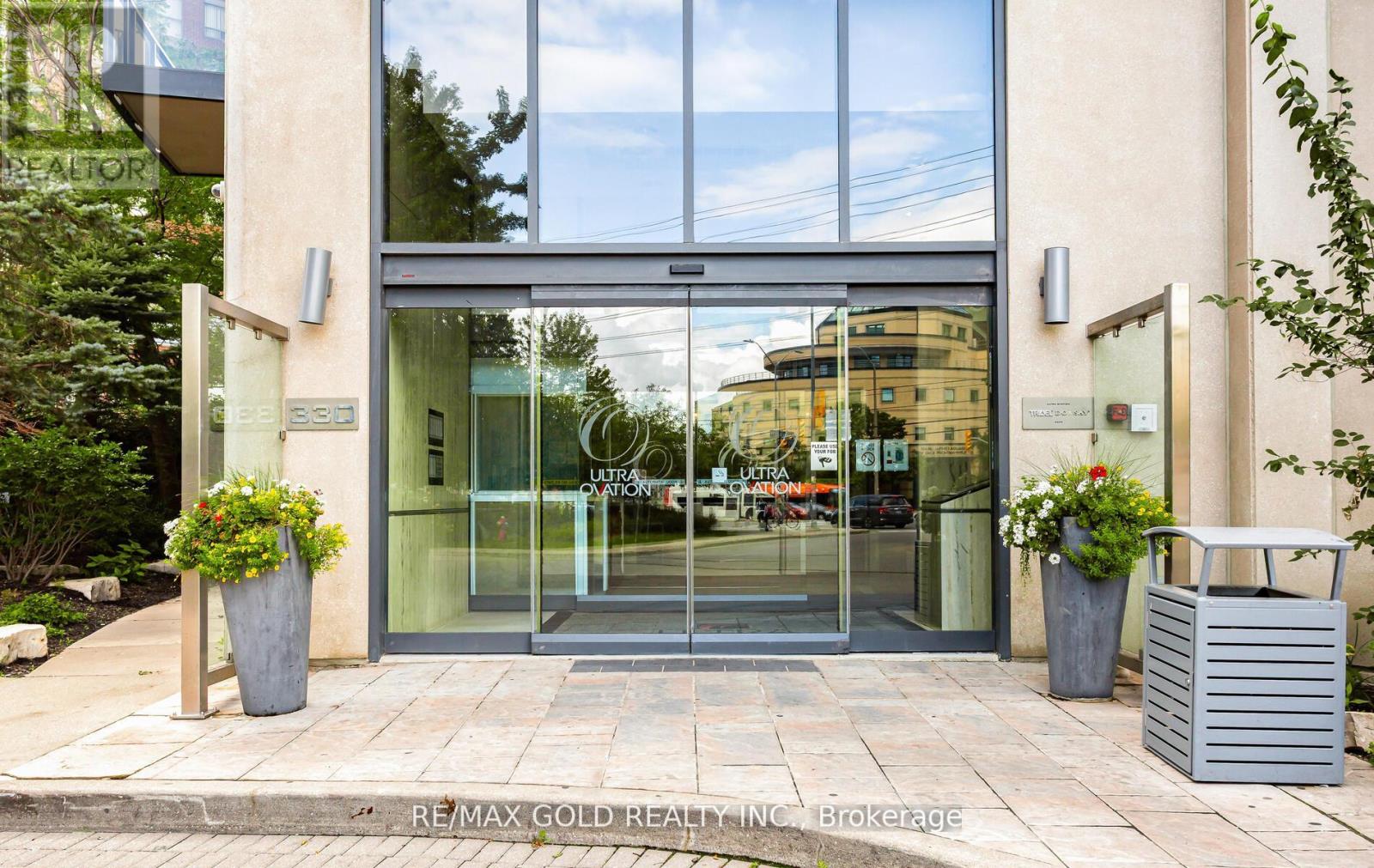 804 - 330 Burnhamthorpe Road W, Mississauga, Ontario  L5R 1B8 - Photo 3 - W12631178