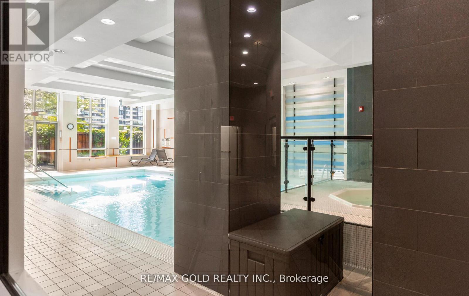 804 - 330 Burnhamthorpe Road W, Mississauga, Ontario  L5R 1B8 - Photo 47 - W12631178