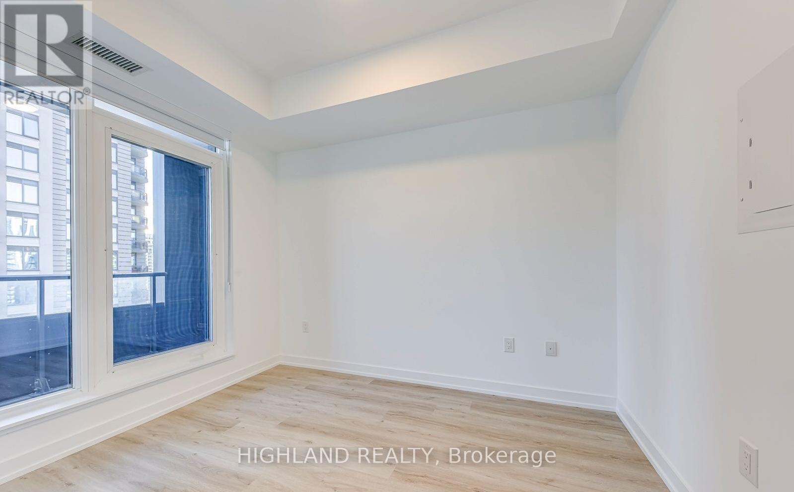 3806 - 395 Square One Drive, Mississauga, Ontario  L5B 0P6 - Photo 11 - W12631184