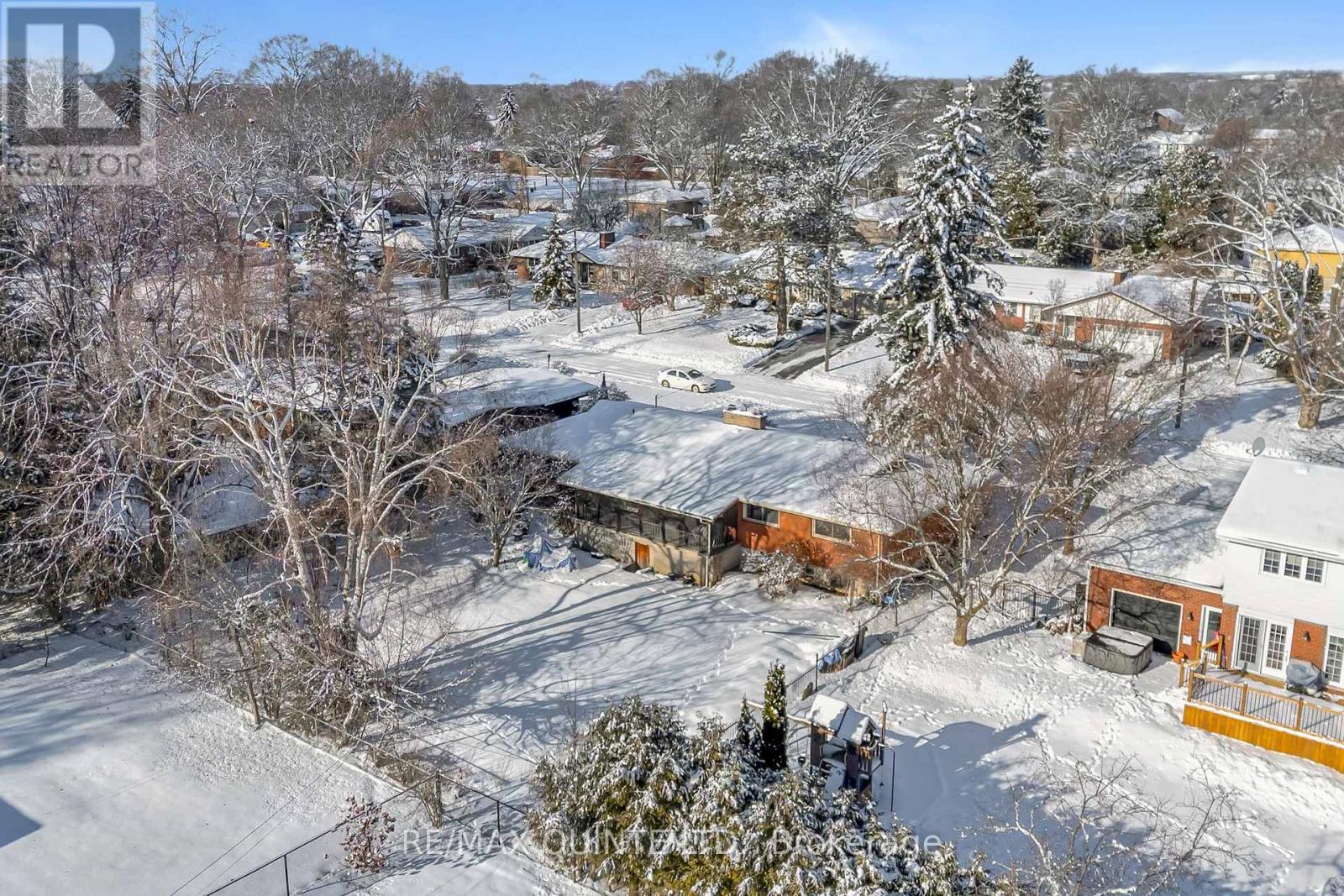 9 Sunset Drive, Belleville, Ontario  K8N 1Y4 - Photo 2 - X12631246