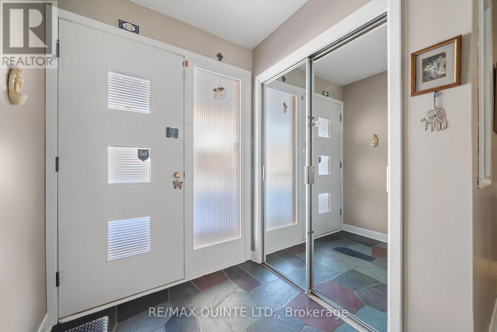 9 Sunset Drive, Belleville, Ontario  K8N 1Y4 - Photo 5 - X12631246