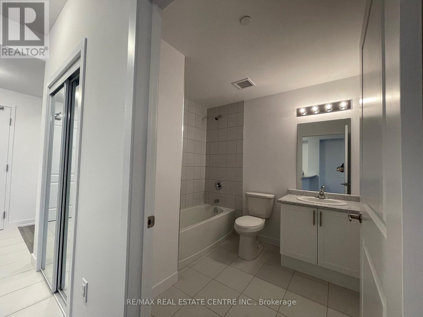 1107 - 460 Dundas Street E, Hamilton (Waterdown), Ontario  L8B 2A5 - Photo 10 - X12631040