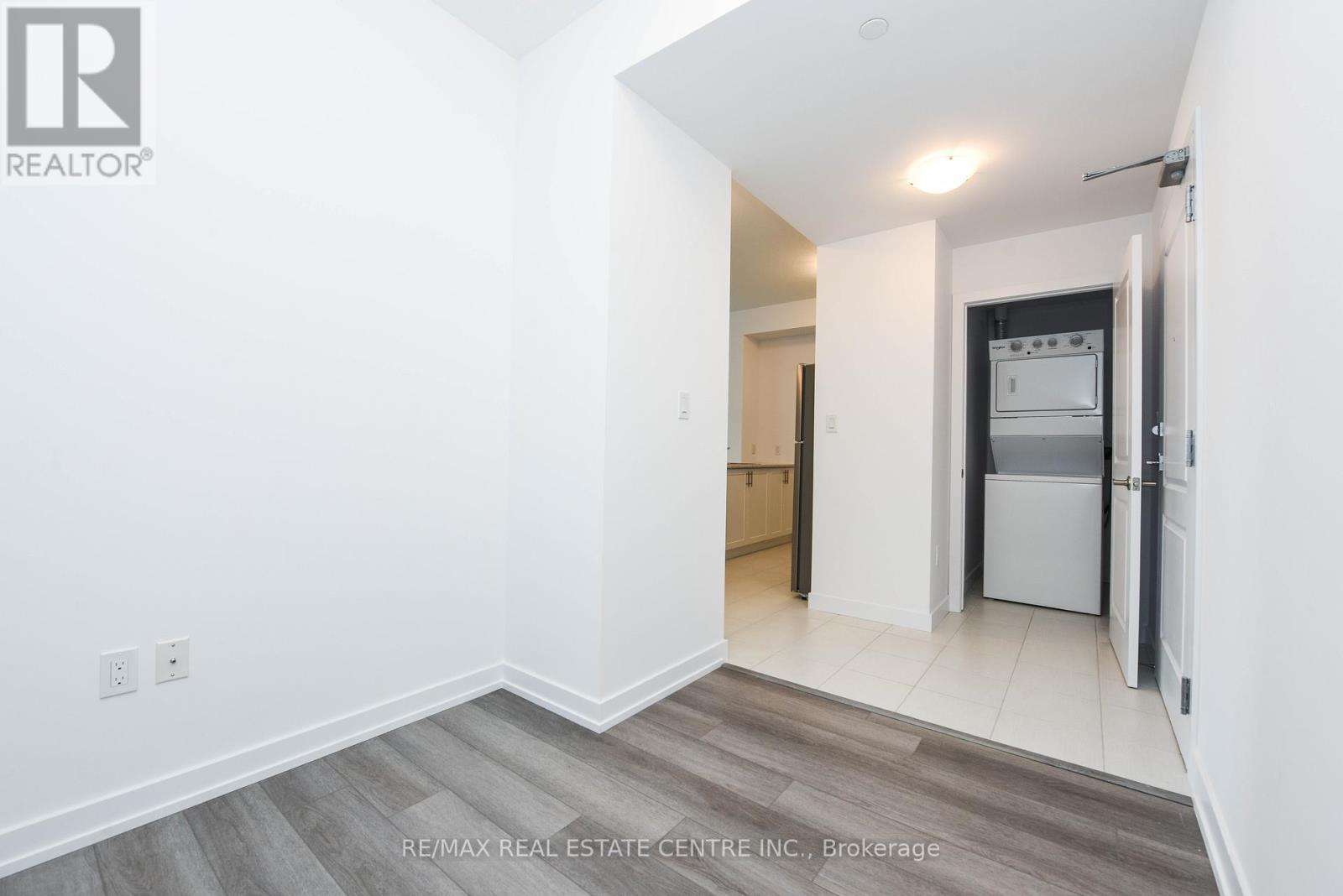 1107 - 460 Dundas Street E, Hamilton (Waterdown), Ontario  L8B 2A5 - Photo 11 - X12631040