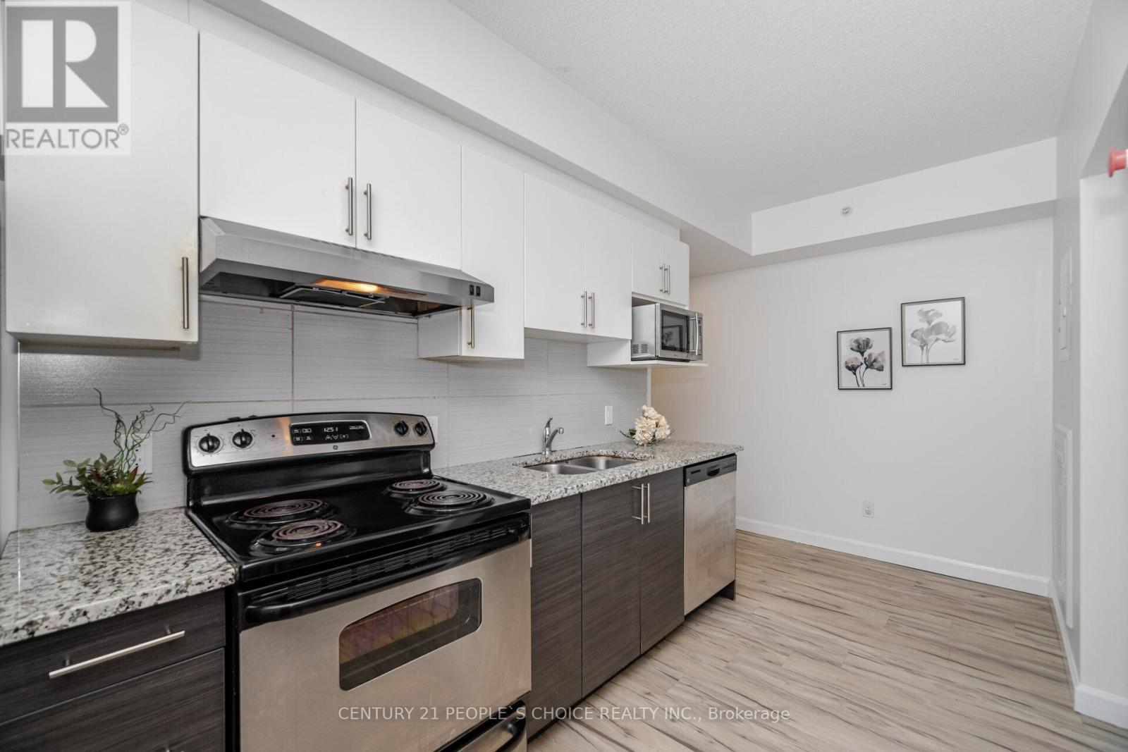 1316 - 258 A Sunview Street, Waterloo, Ontario  N2L 3V9 - Photo 11 - X12631090