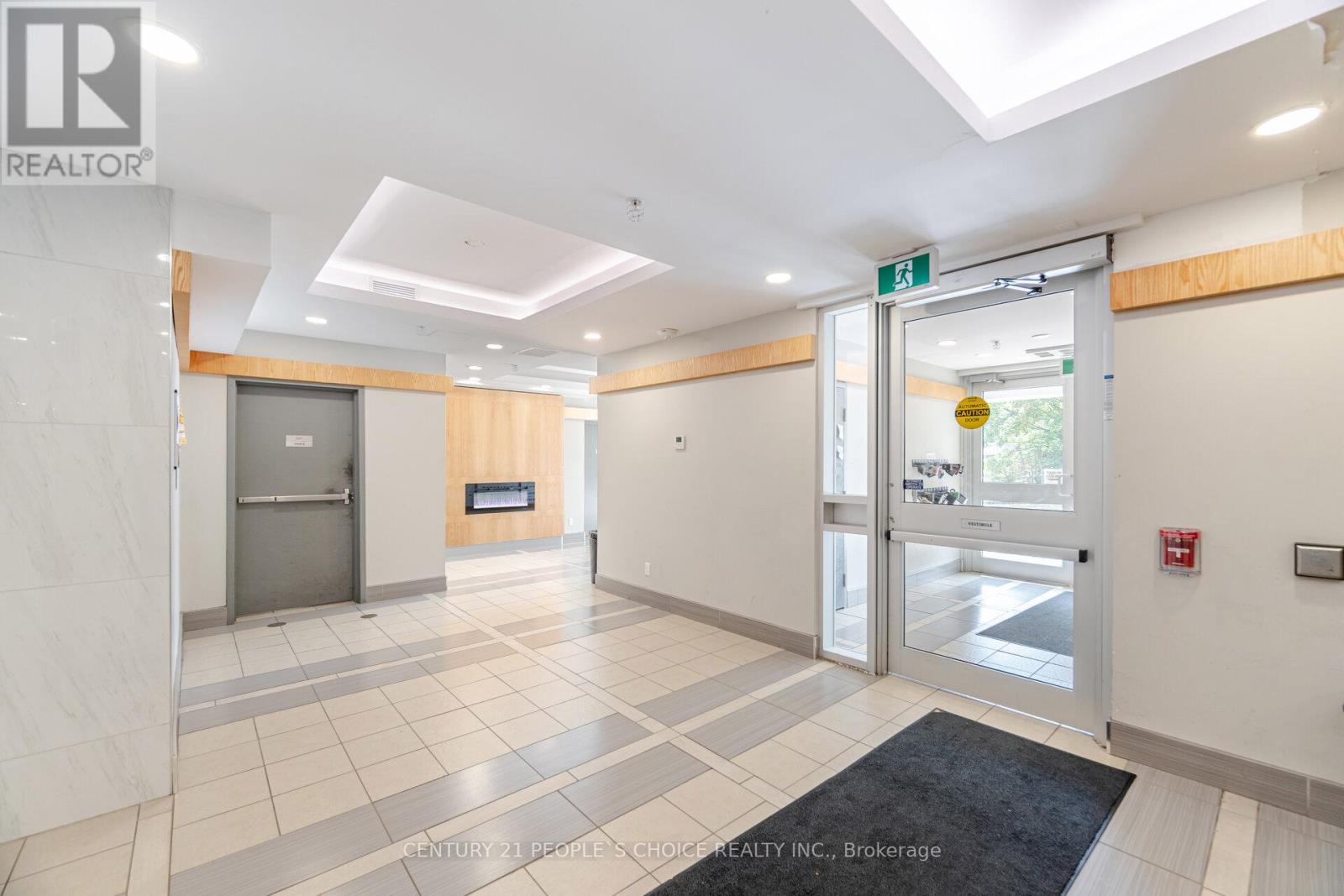 1316 - 258 A Sunview Street, Waterloo, Ontario  N2L 3V9 - Photo 3 - X12631090