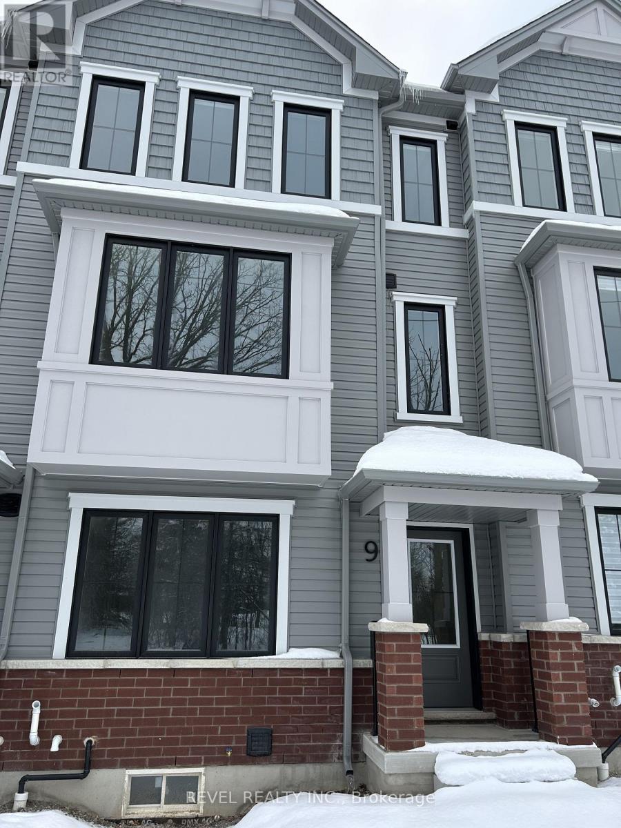 9 KINGBIRD COMMON, Cambridge, Ontario