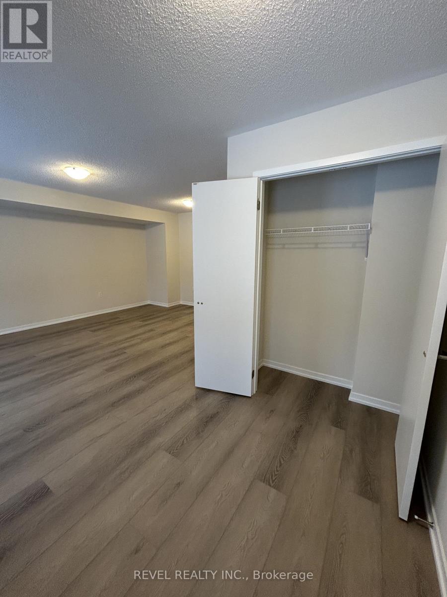 9 Kingbird Common, Cambridge, Ontario  N1T 0H4 - Photo 2 - X12631120