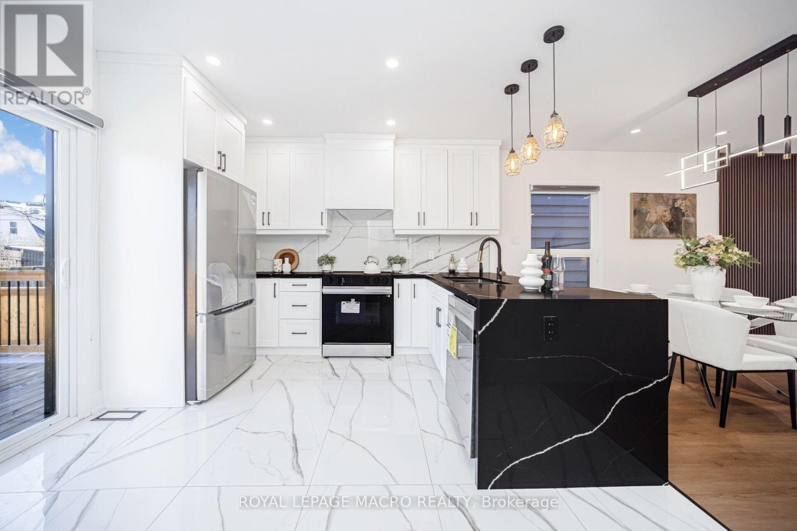 38 Glendale Avenue N, Hamilton (Crown Point), Ontario  L8L 7J3 - Photo 11 - X12631150