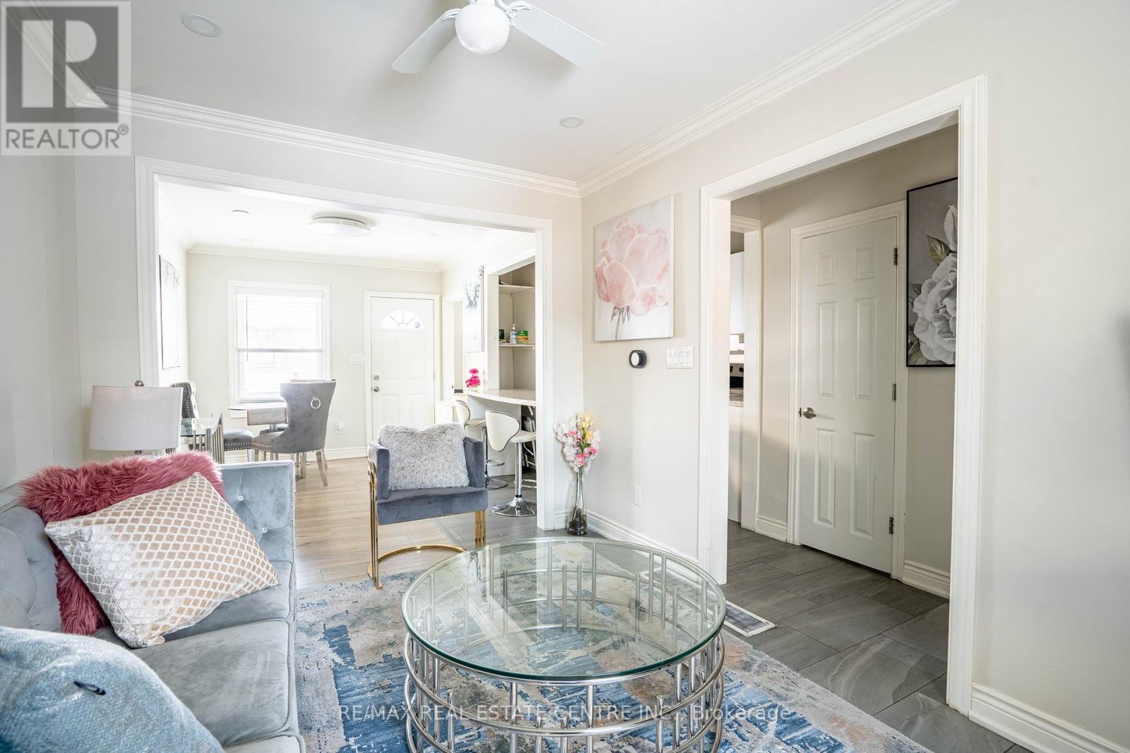 24 East 22nd Street, Hamilton, Ontario  L8V 2V3 - Photo 11 - X12631174