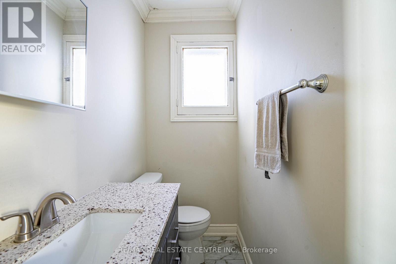 24 East 22nd Street, Hamilton, Ontario  L8V 2V3 - Photo 18 - X12631174