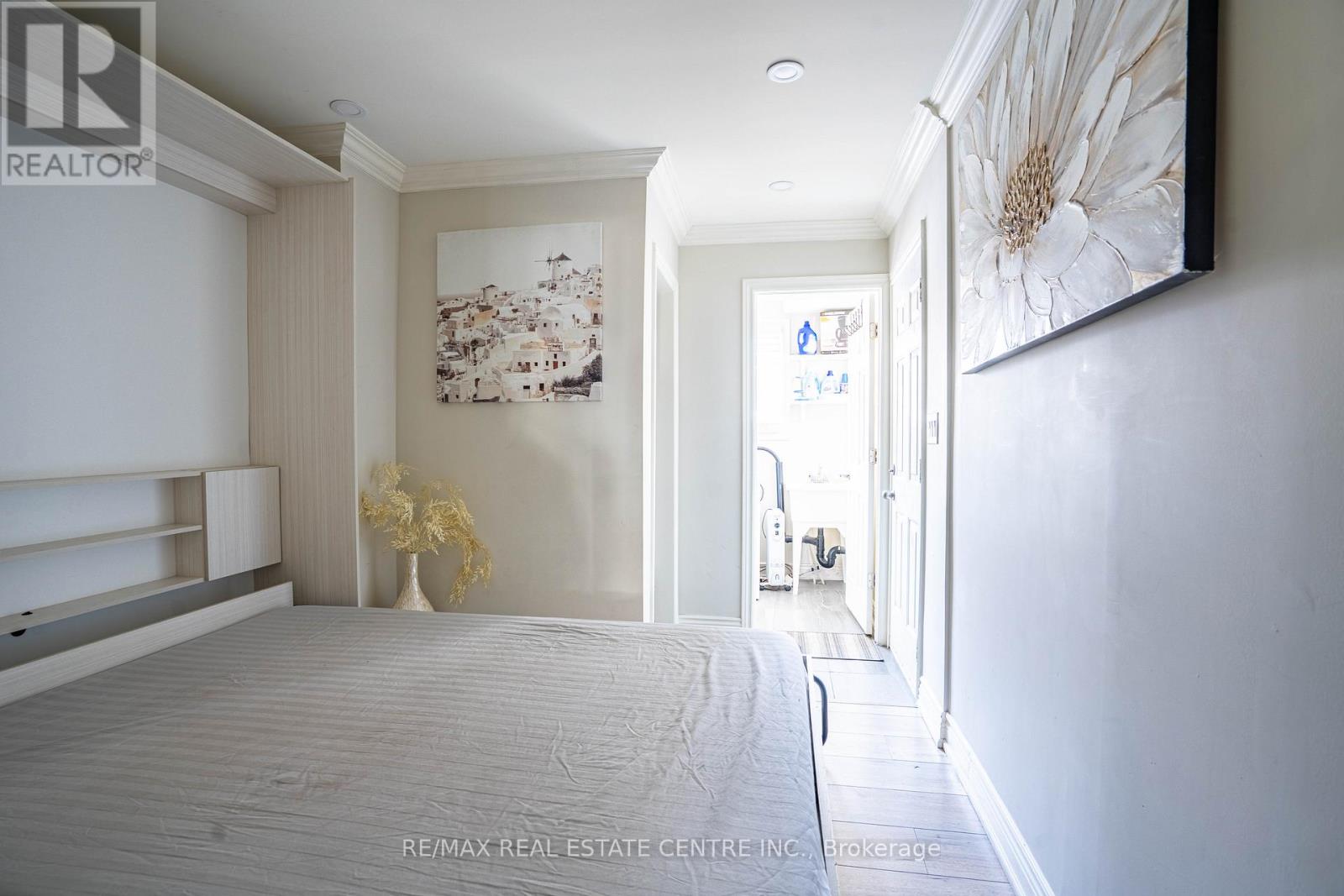 24 East 22nd Street, Hamilton, Ontario  L8V 2V3 - Photo 19 - X12631174