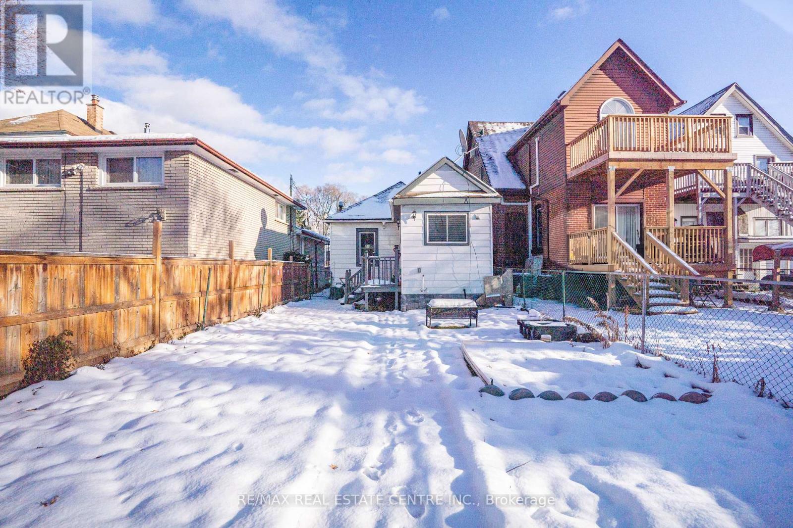 24 East 22nd Street, Hamilton, Ontario  L8V 2V3 - Photo 27 - X12631174