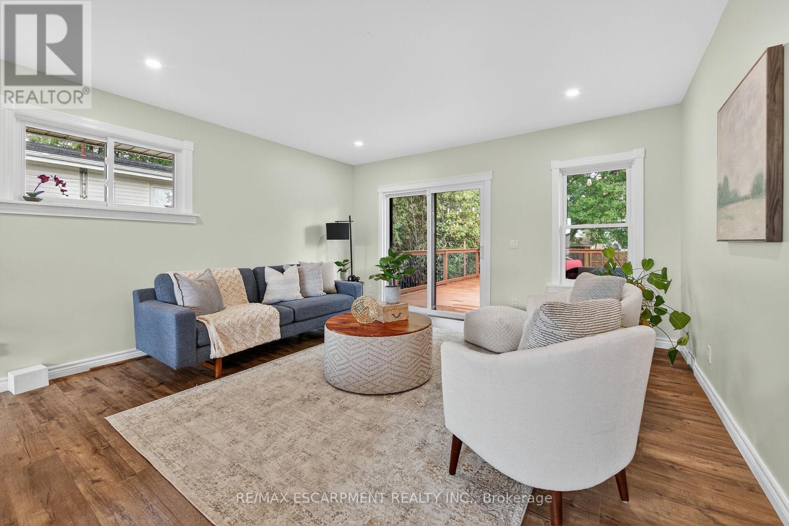 49 Erie Avenue N, Haldimand, Ontario  N0A 1G0 - Photo 14 - X12631182