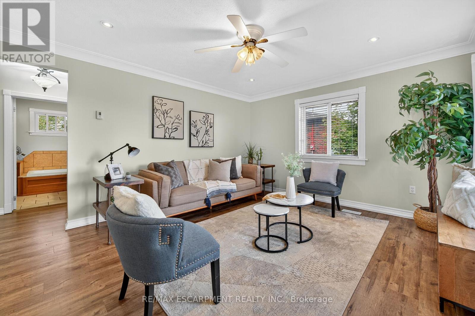 49 Erie Avenue N, Haldimand, Ontario  N0A 1G0 - Photo 18 - X12631182