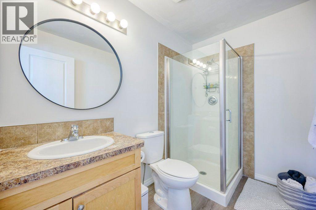 165 Bayside Point Sw, Airdrie, Alberta  T4B 2Z2 - Photo 15 - A2266703