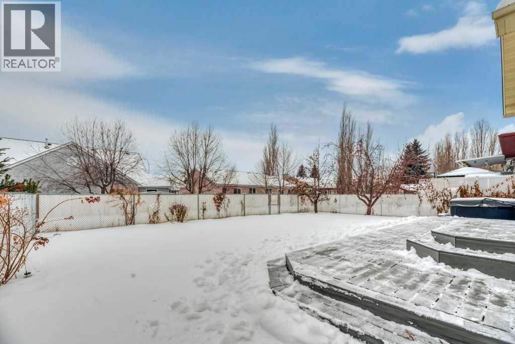 5 Strathmore Lakes Crescent, Strathmore, Alberta  T1P 1L7 - Photo 5 - A2274804