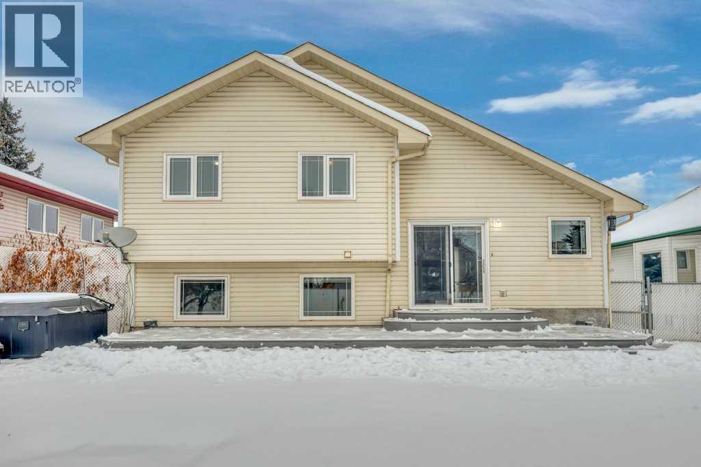 5 Strathmore Lakes Crescent, Strathmore, Alberta  T1P 1L7 - Photo 8 - A2274804