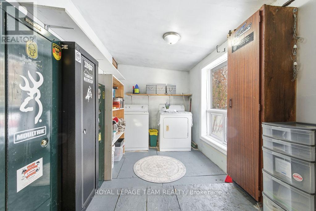 160 Burnstown Road, Mcnab/braeside, Ontario  K0A 3L0 - Photo 10 - X12631212