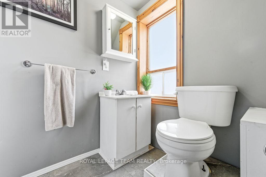 160 Burnstown Road, Mcnab/braeside, Ontario  K0A 3L0 - Photo 24 - X12631212