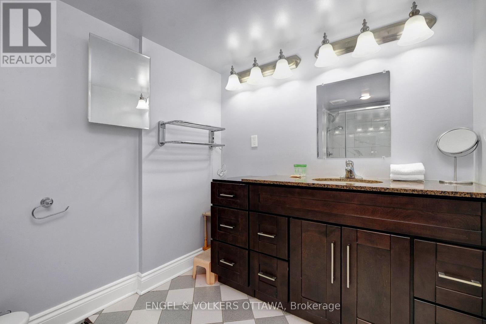 A - 621 Pleasant Park Road, Ottawa, Ontario  K1H 5N4 - Photo 18 - X12631222