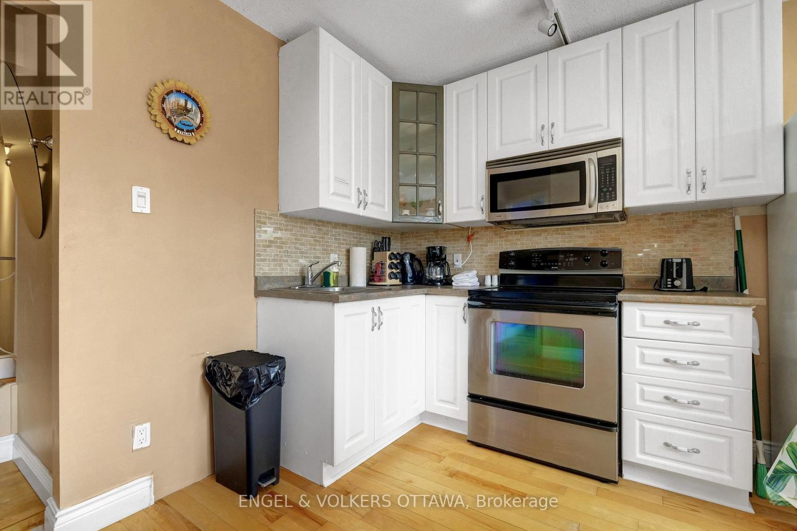 A - 621 Pleasant Park Road, Ottawa, Ontario  K1H 5N4 - Photo 7 - X12631222