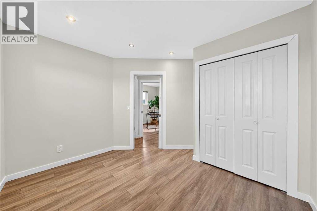 2103 Country Hills Circle Nw, Calgary, Alberta  T3K 4Z3 - Photo 21 - A2271237