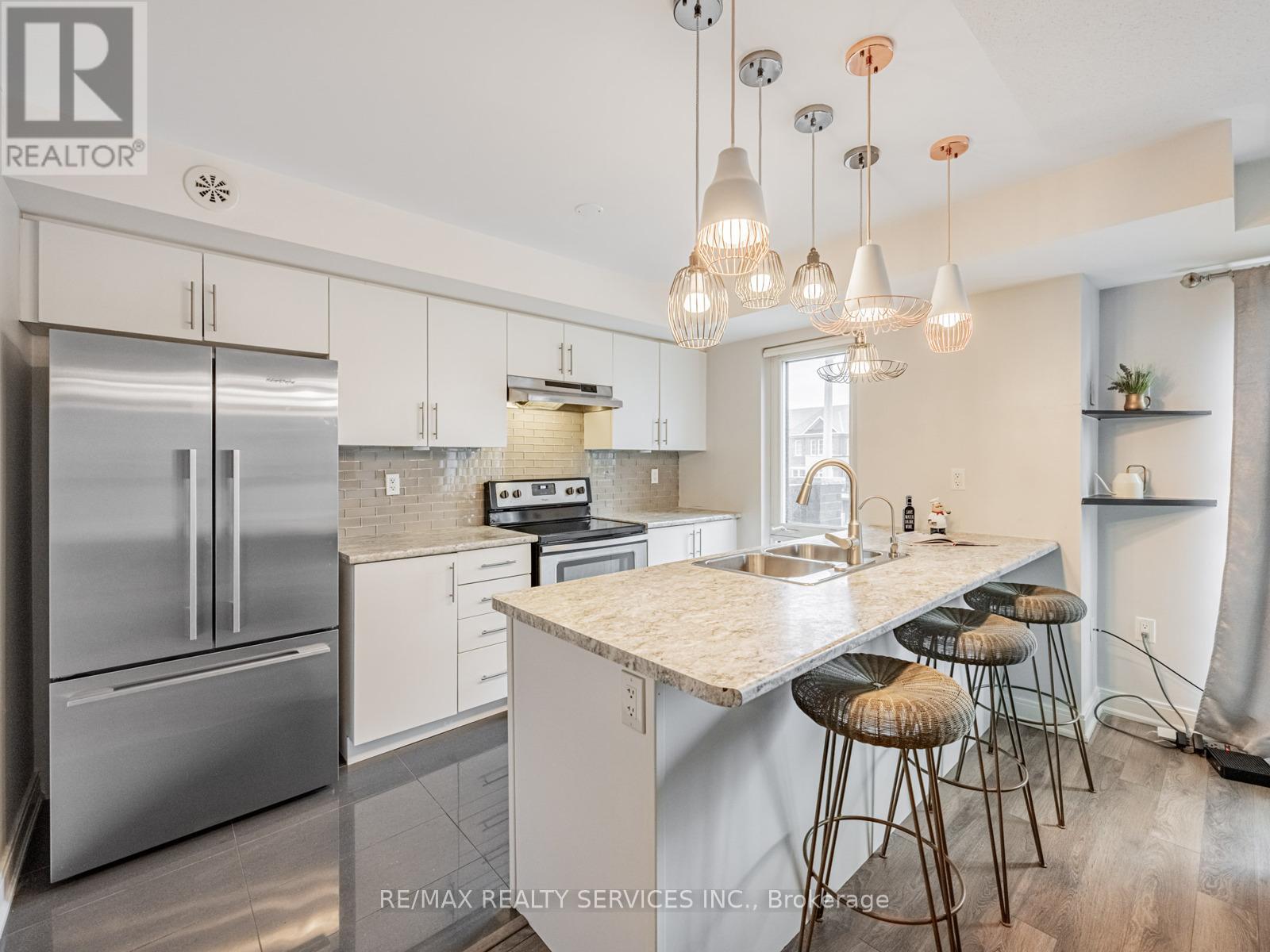 60 - 100 Dufay Road, Brampton, Ontario  L7A 4S3 - Photo 10 - W12581406