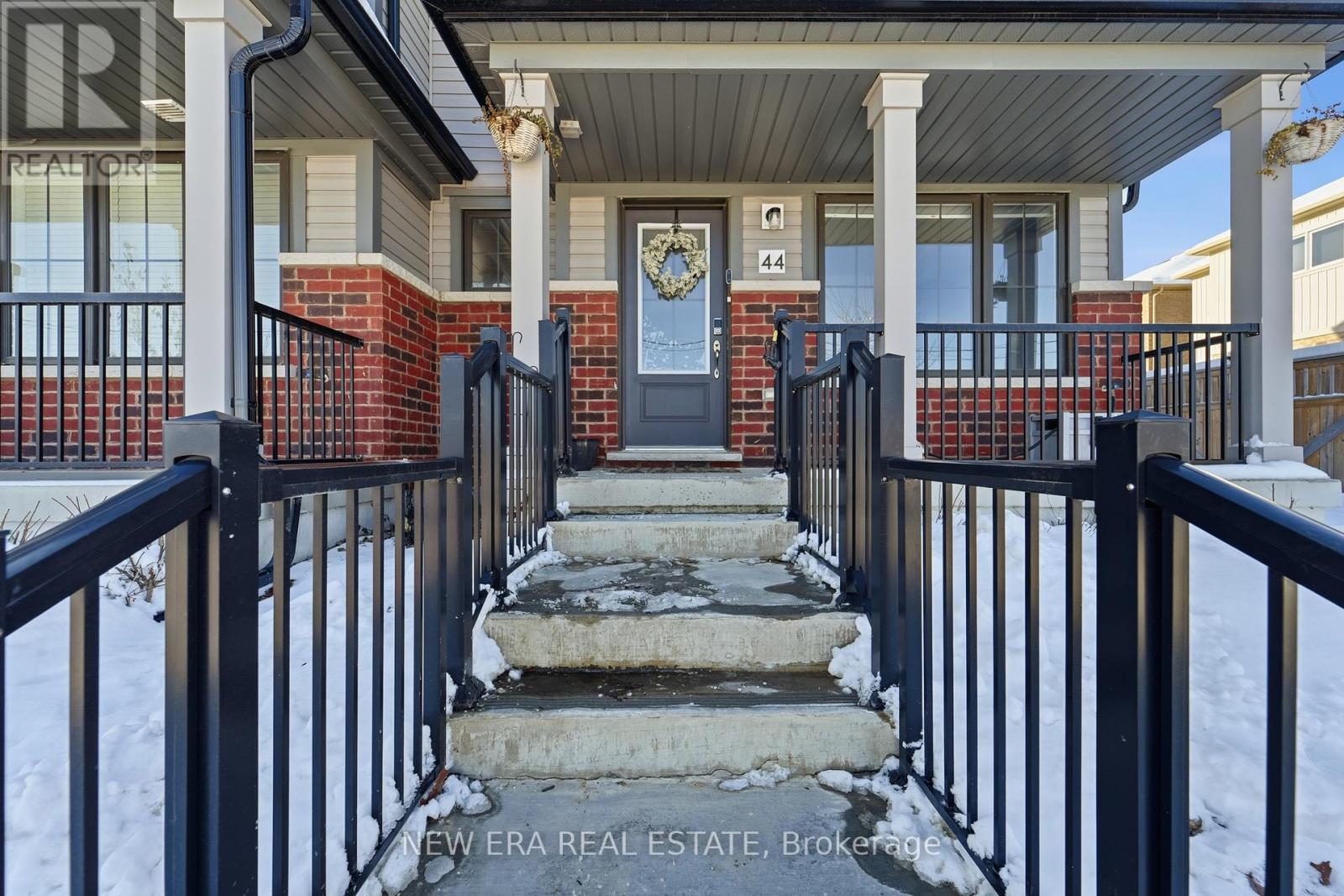 44 Jerome Way, Clarington, Ontario L1C 7G9 - Photo 3 - E12631234