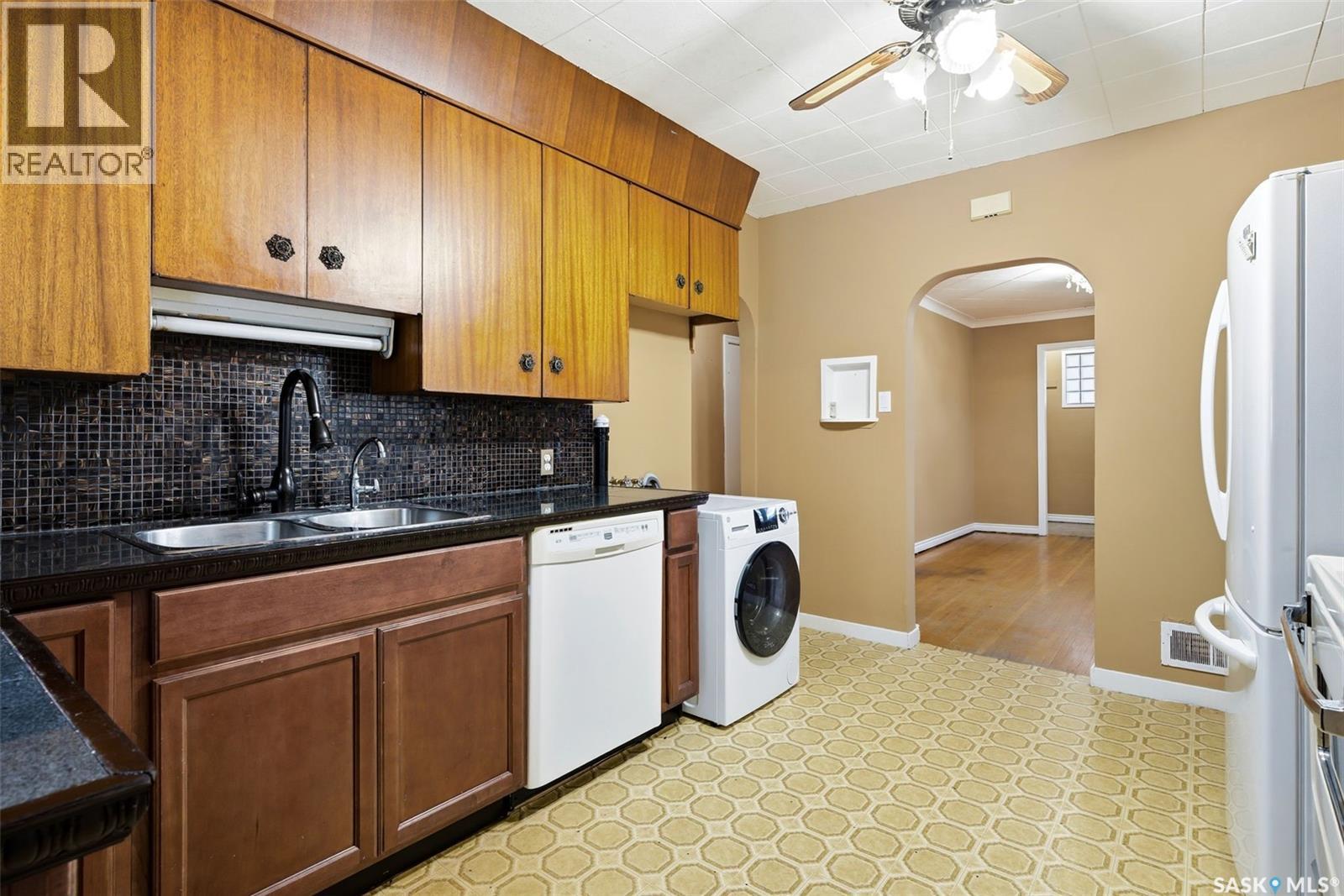 940 Elphinstone Street, Regina, Saskatchewan  S4T 3L6 - Photo 8 - SK025597