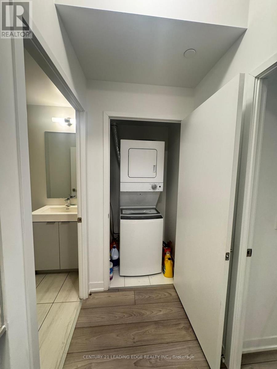 1801 - 494 Caldari Road, Vaughan, Ontario  L4K 0R5 - Photo 13 - N12631218