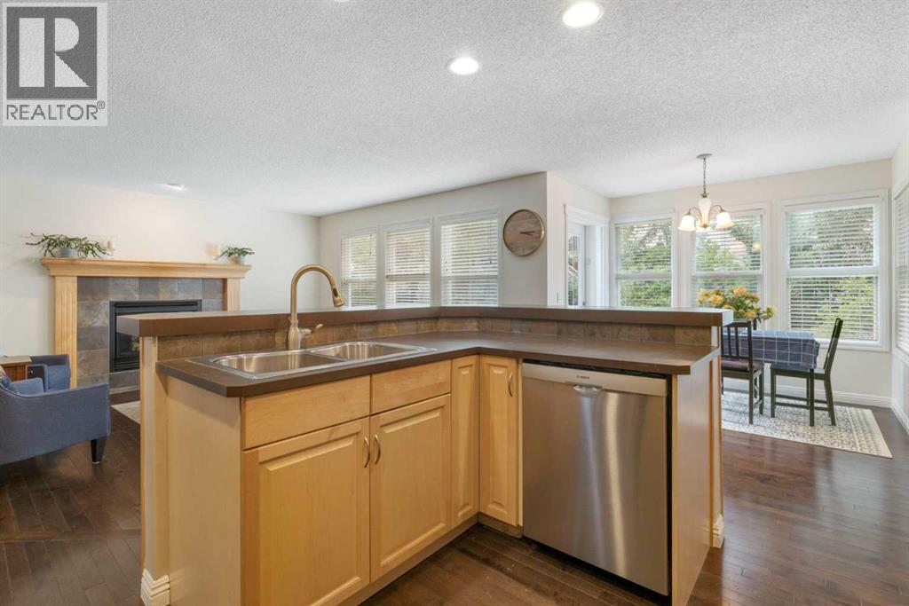 29 Sunset Close, Cochrane, Alberta  T4C 0B3 - Photo 8 - A2247491