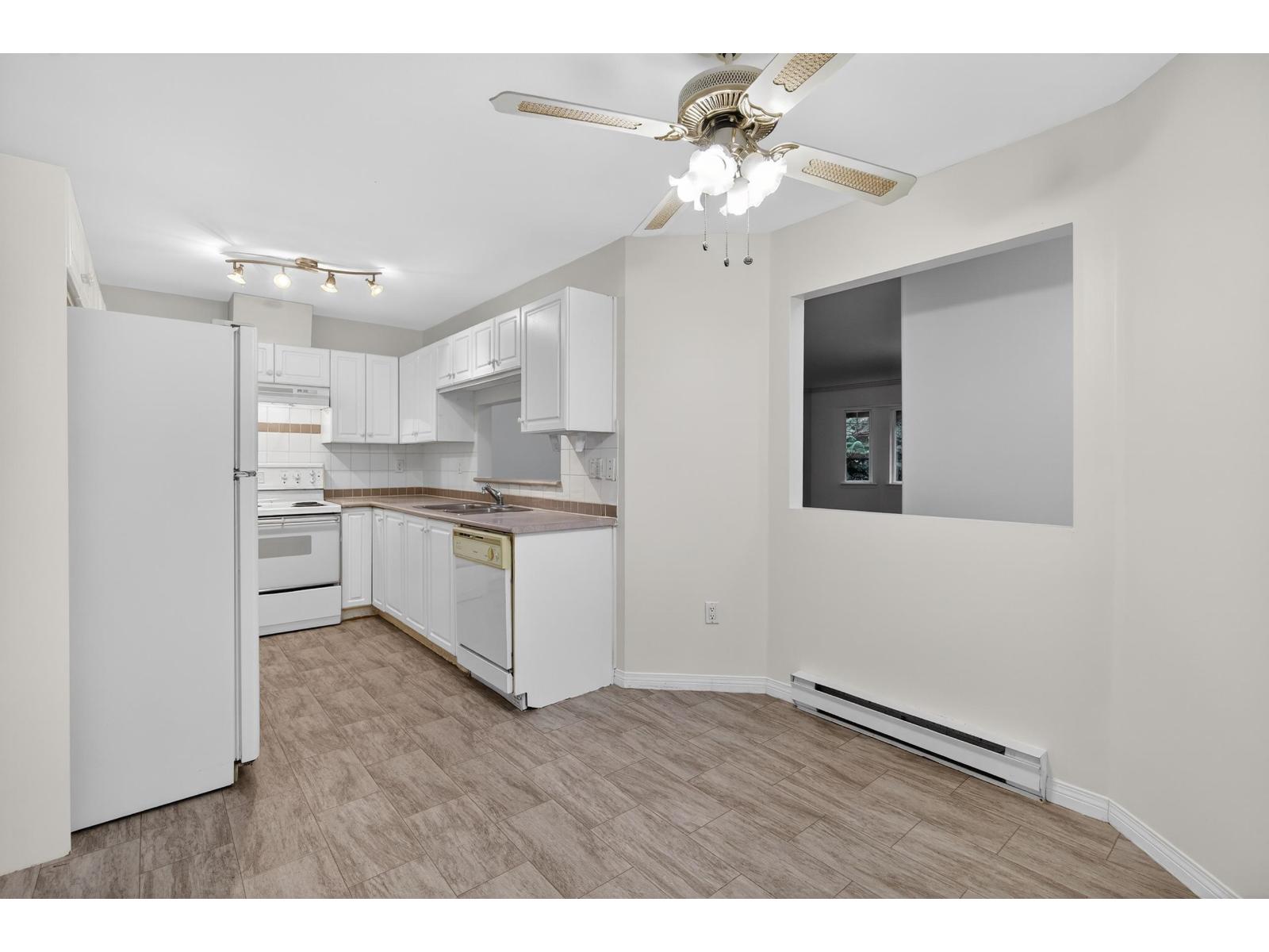 303 9865 140 Street, Surrey, British Columbia  V3T 4M4 - Photo 9 - R3073366