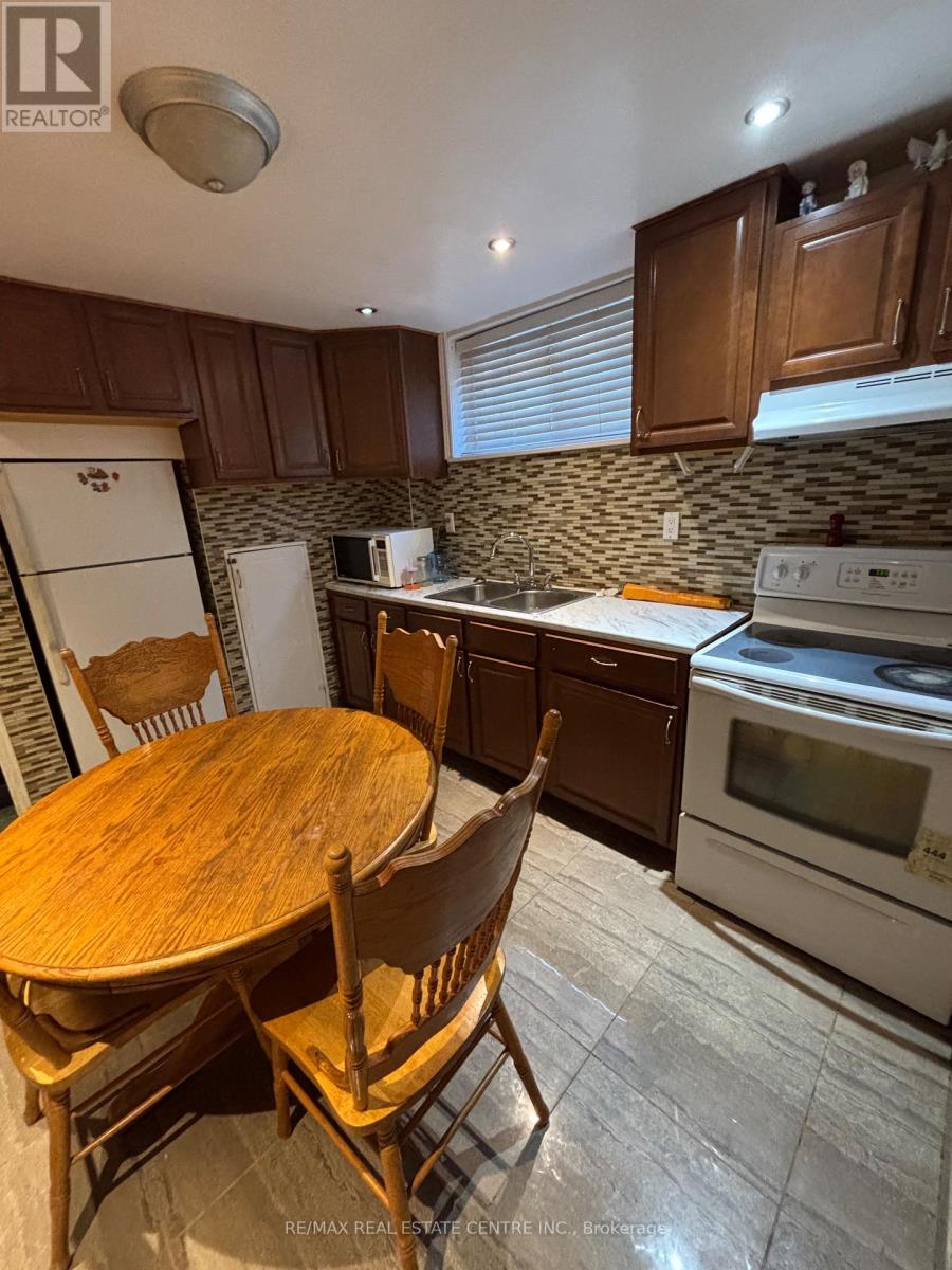 56 ARDGLEN DRIVE, Brampton, Ontario