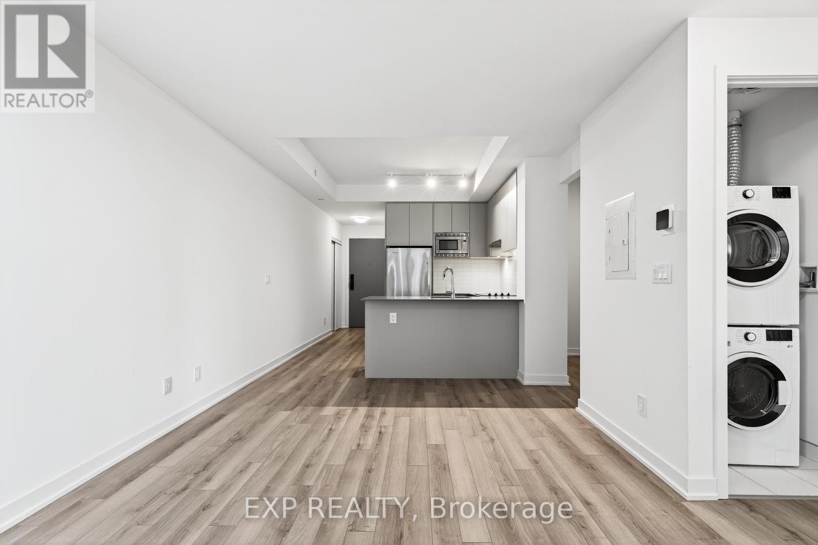 411 - 3071 Trafalgar Road, Oakville, Ontario  L6H 8C6 - Photo 18 - W12631244