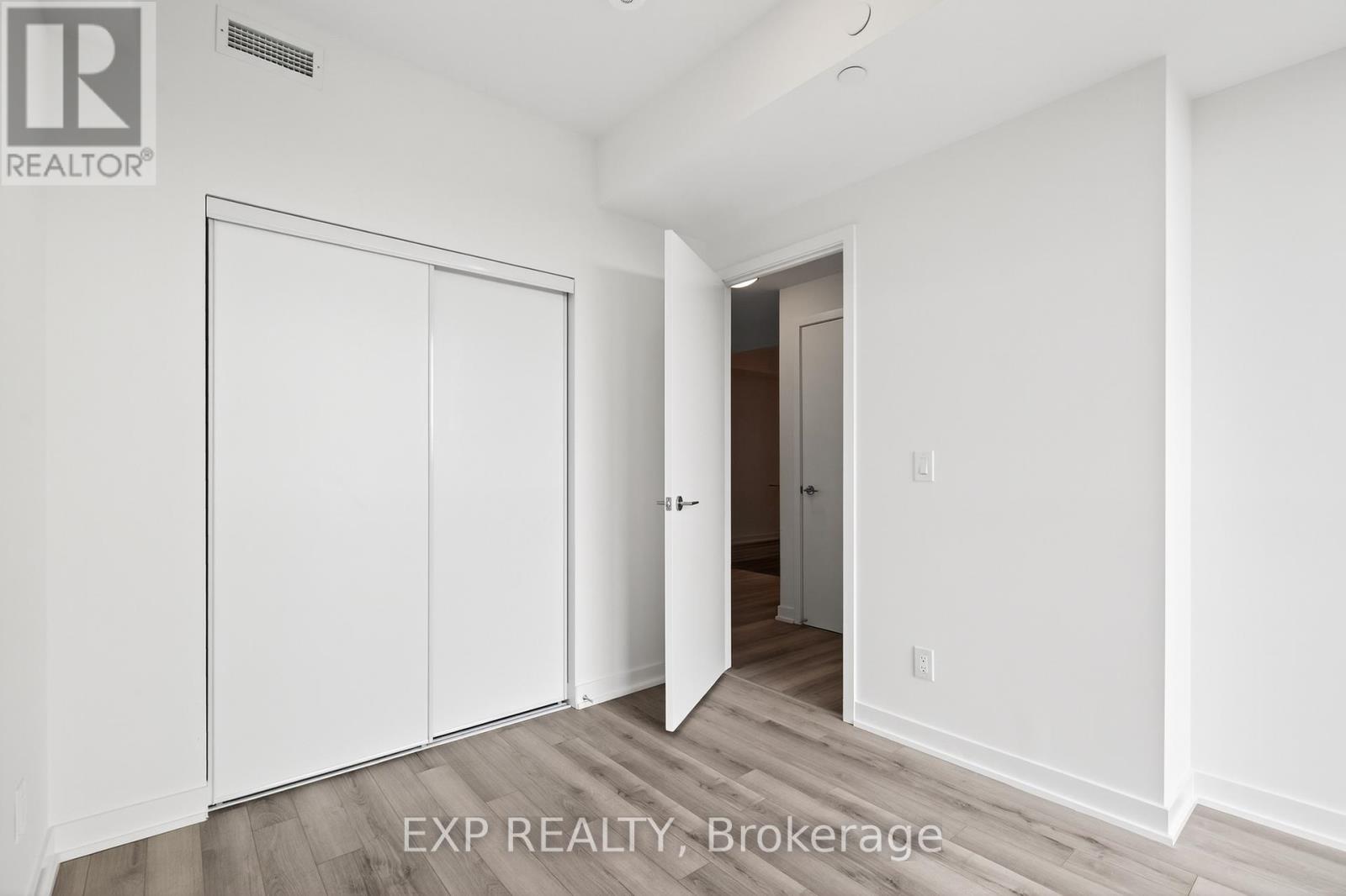 411 - 3071 Trafalgar Road, Oakville, Ontario  L6H 8C6 - Photo 29 - W12631244