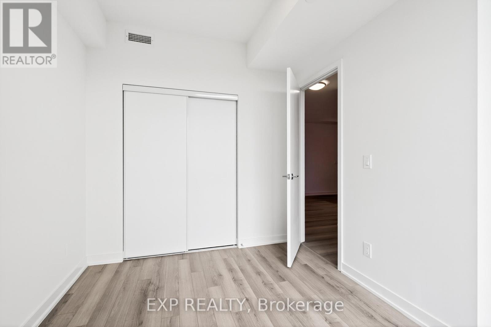 411 - 3071 Trafalgar Road, Oakville, Ontario  L6H 8C6 - Photo 30 - W12631244