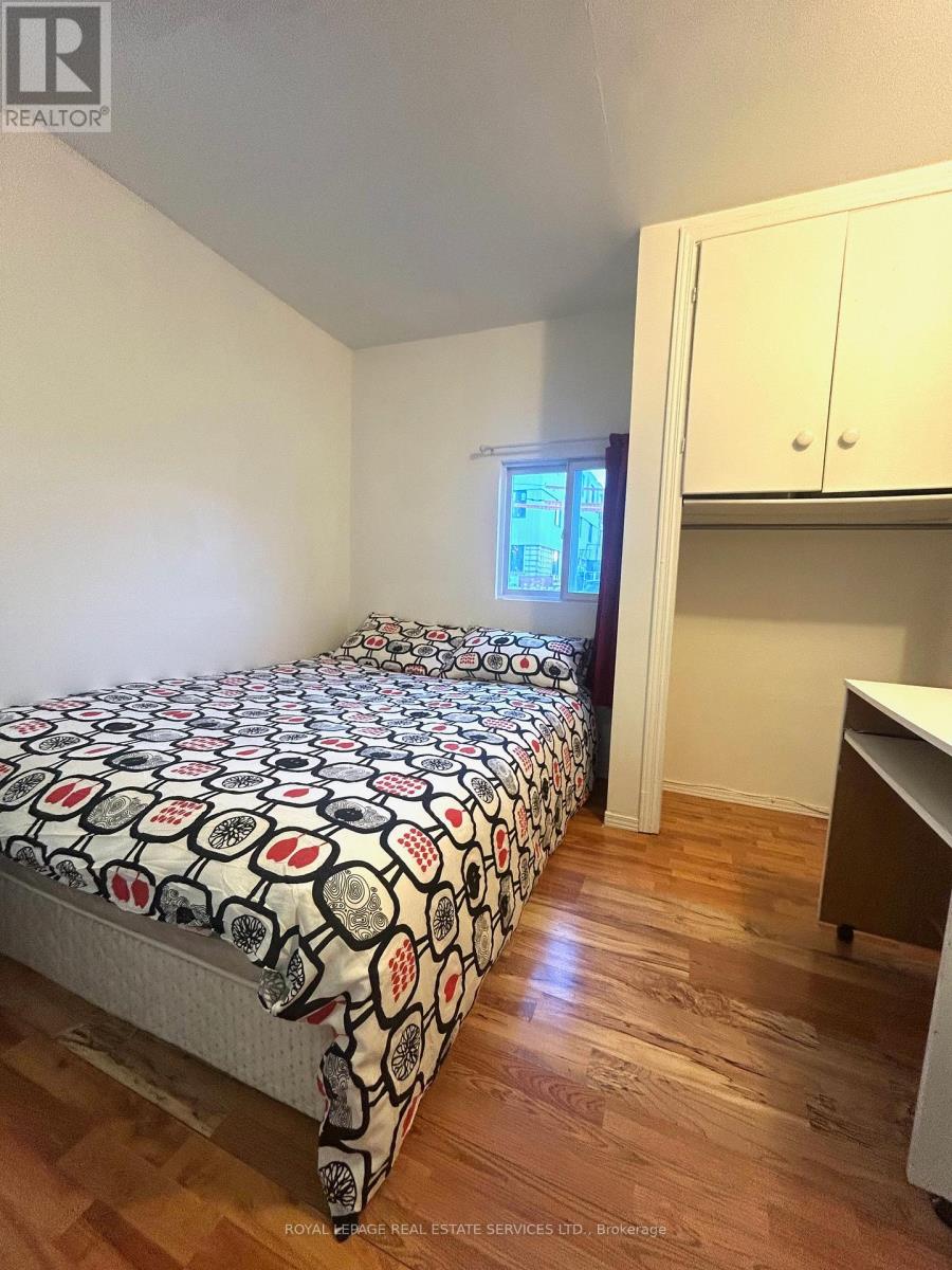 Lovely - 50 Bellevue Avenue, Toronto, Ontario  M5T 2N4 - Photo 7 - C12568228